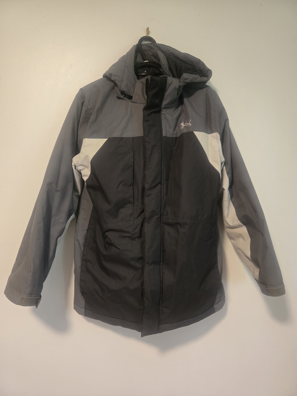 Under Armour Boys Black and Gray Hooded Winter Jacket